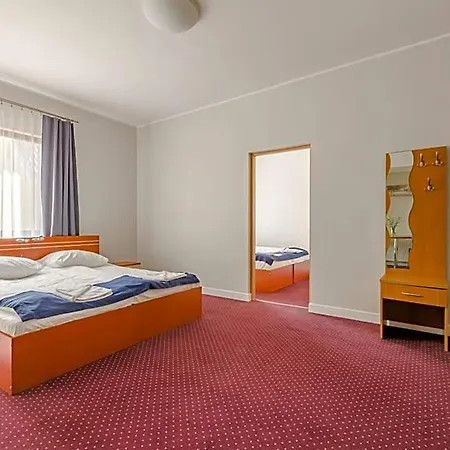 Dominik Bed & Breakfast 4*