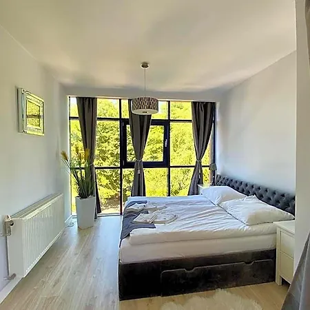 Dominik Bed & Breakfast 4*