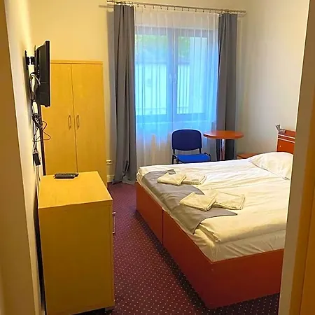 Dominik Bed & Breakfast