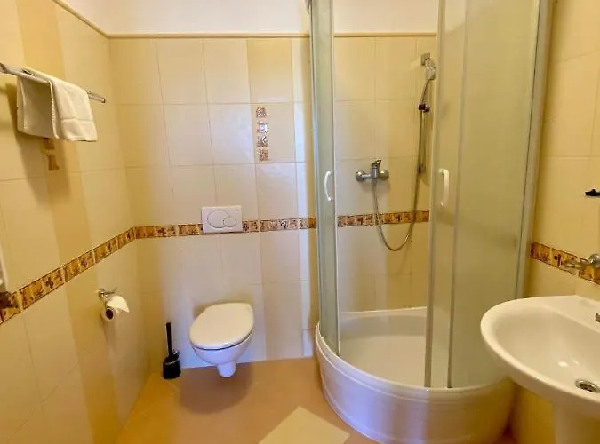 Bed & Breakfast Dominik 4*